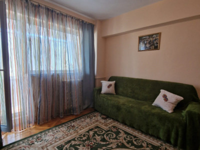Kogalniceanu - Facultatea de Drept 2 camere et. 2/8 mobilat si utilat, cu balcon