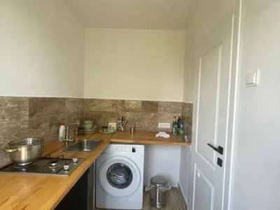 Berceni - str. Turnu Magurele garsoniera etaj 7/9, bloc reabilitat, 2 lifturi