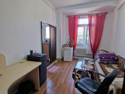 Stirbei Voda - Berthelot garsoniera semidecomandata et. 3/5, mobilata si utilata